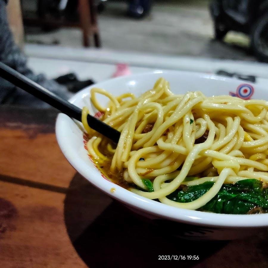 Wangun Steak Bakso dan Mie Ayam, Pendowo