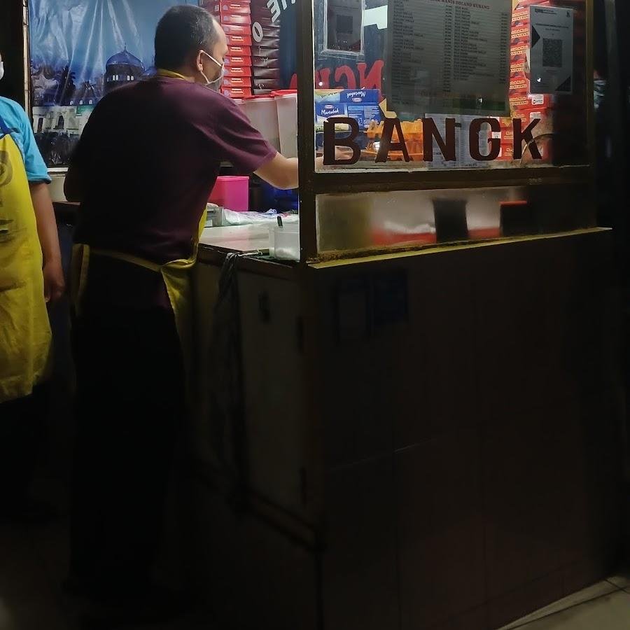 Martabak Kubang Warung Lobak, Katapang