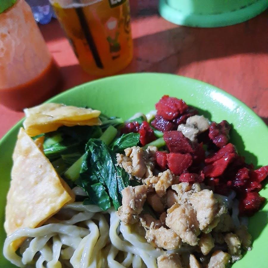 Bakmi Karet B2 Olimo, Taman Sunter