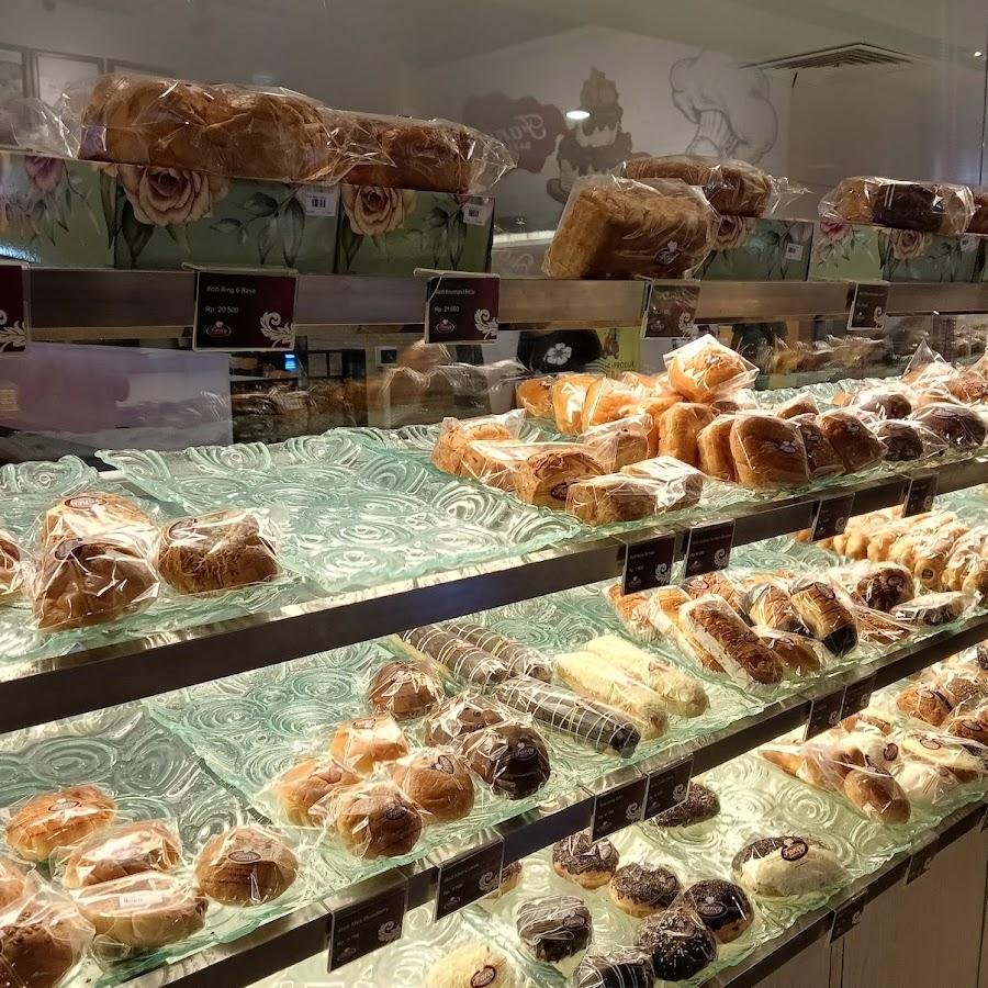 Fancy Bakery, SMC RS Telogorejo