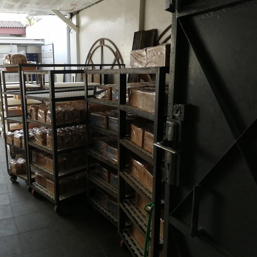 Roti Borobudur Bakery & Catering Supplies, Laweyan