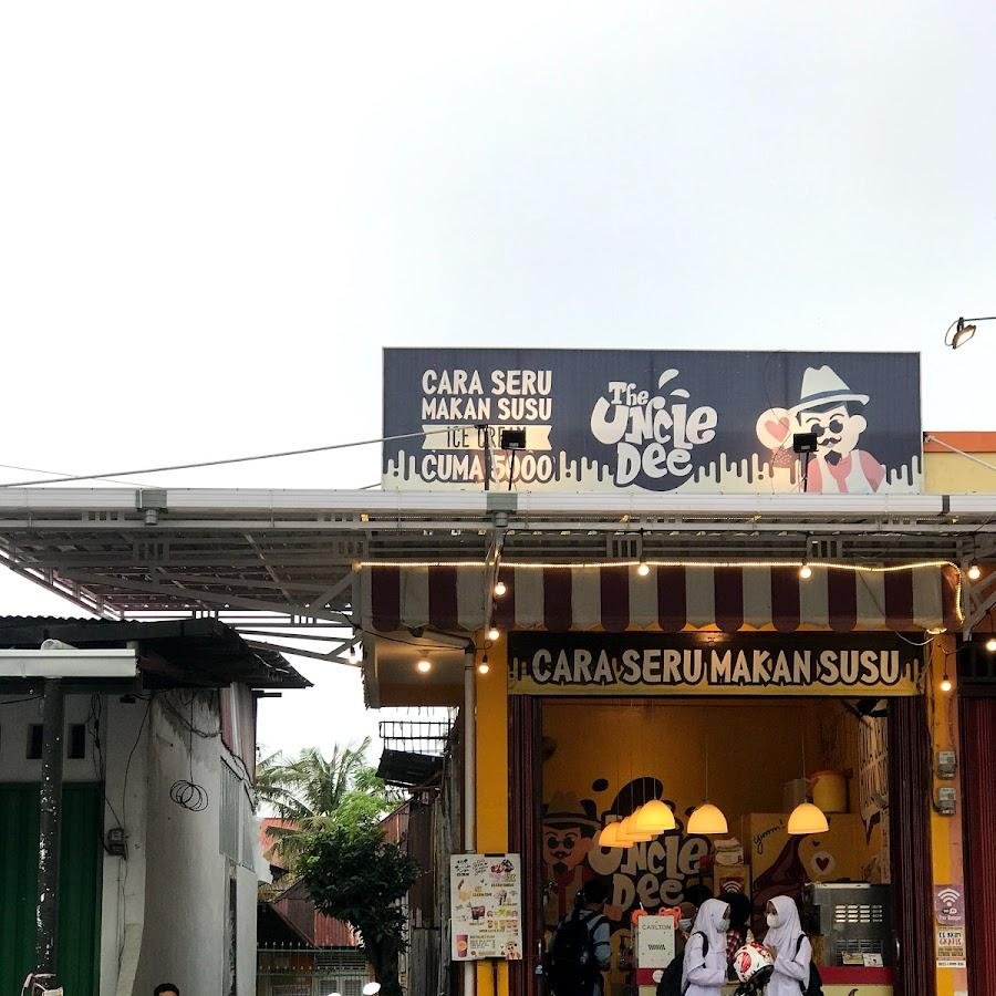 The Uncle Dee Ice Cream, Gunung Pangilun