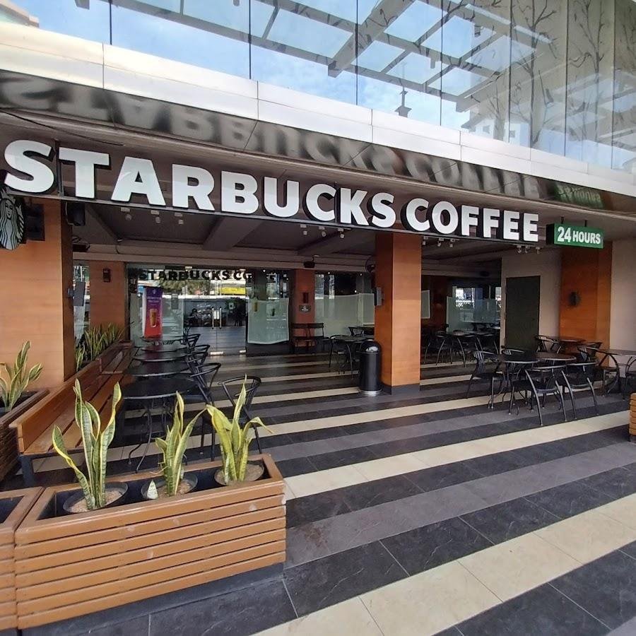 Starbucks, Hayam Wuruk Plaza