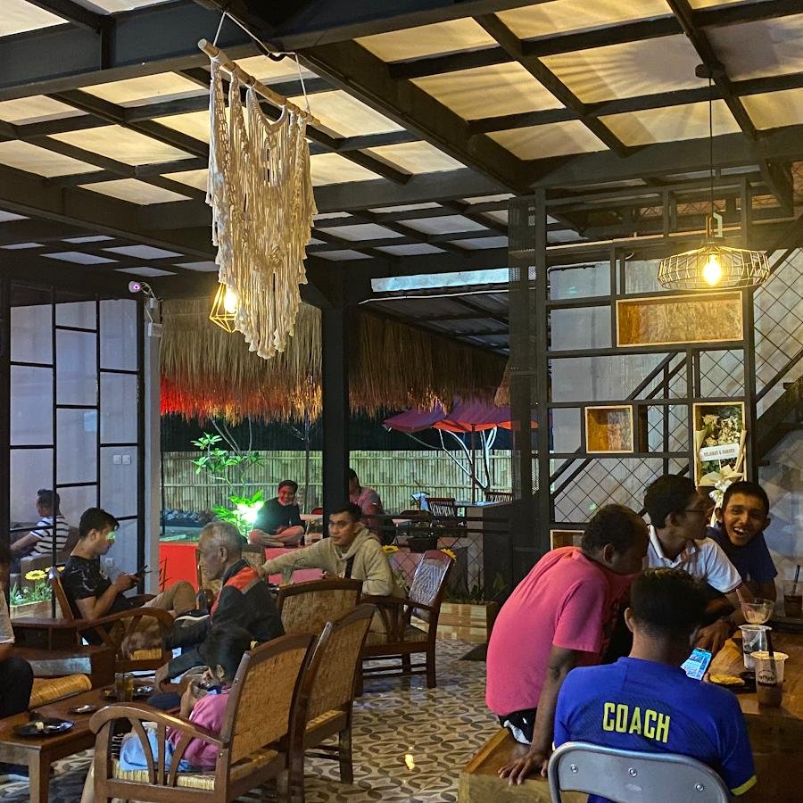 Offside Food & Coffee