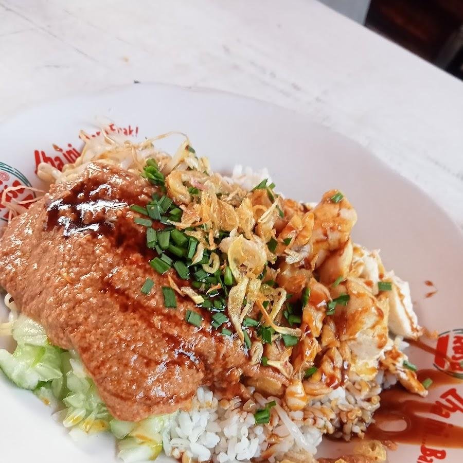 NASI LENGKO PAGONGAN ABAH JOJO, Depan Pos Damkar