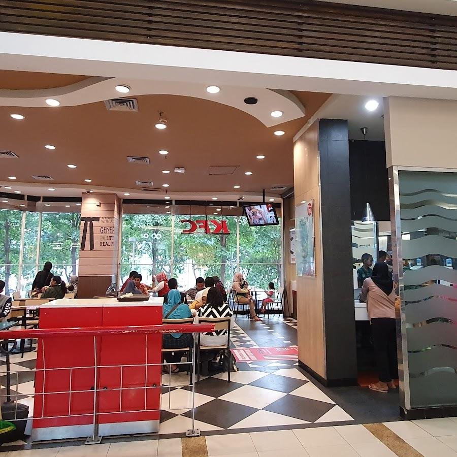 KFC, Royal Plaza FoodCourt