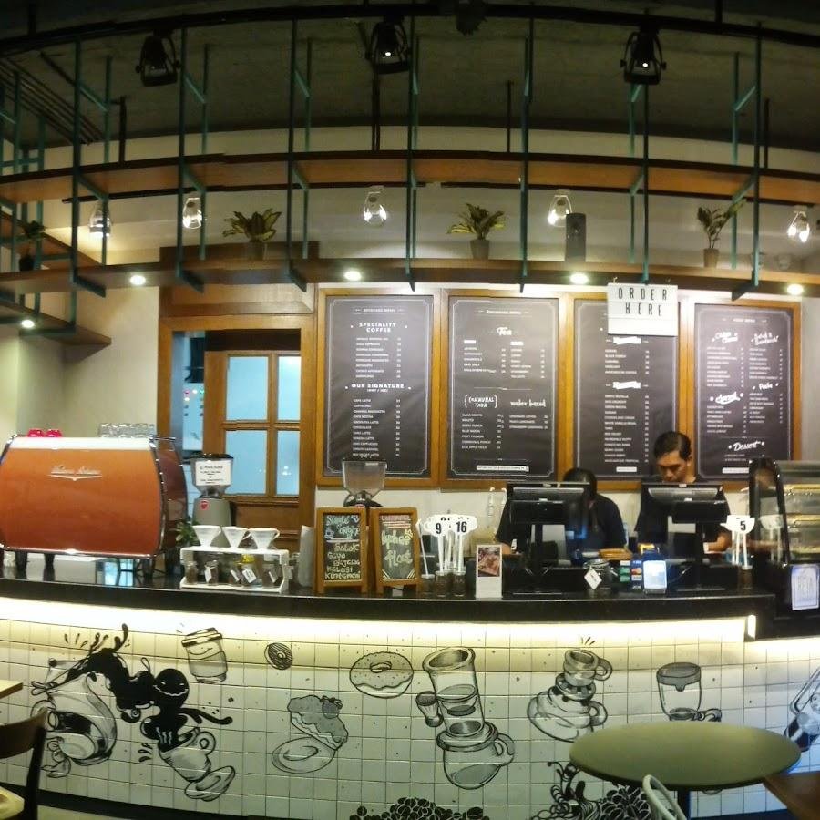 Communal Coffee & Eatery, Kertajaya