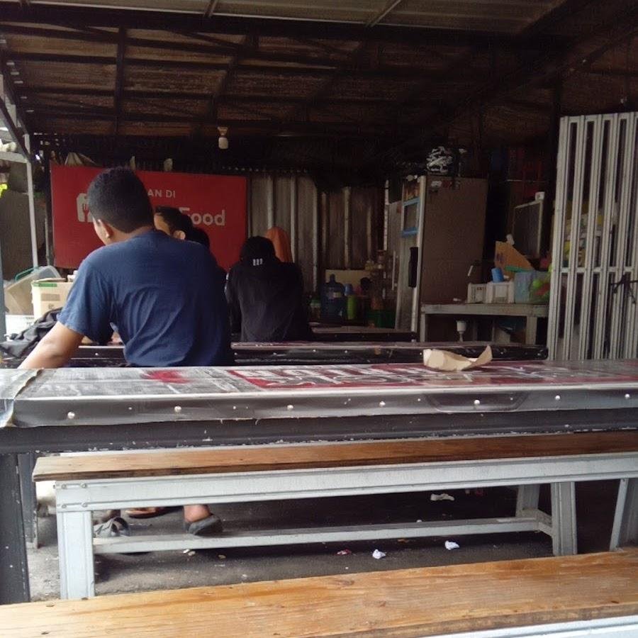 Kedai Nessa, Perjuangan