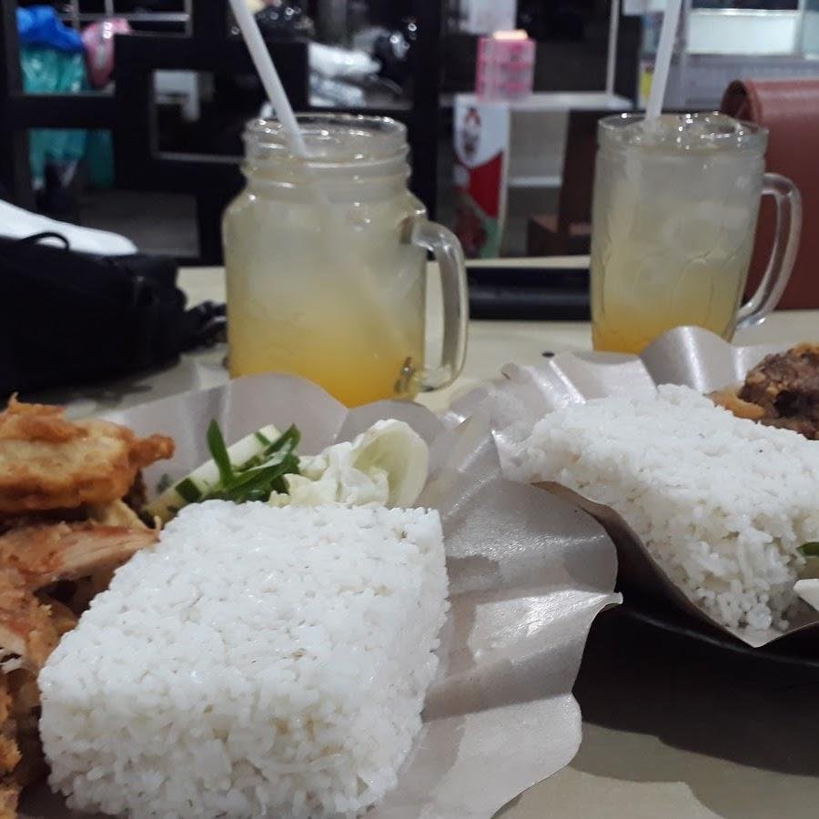 Kedai Mie Bledex & Ayam Geprek, Dolopo