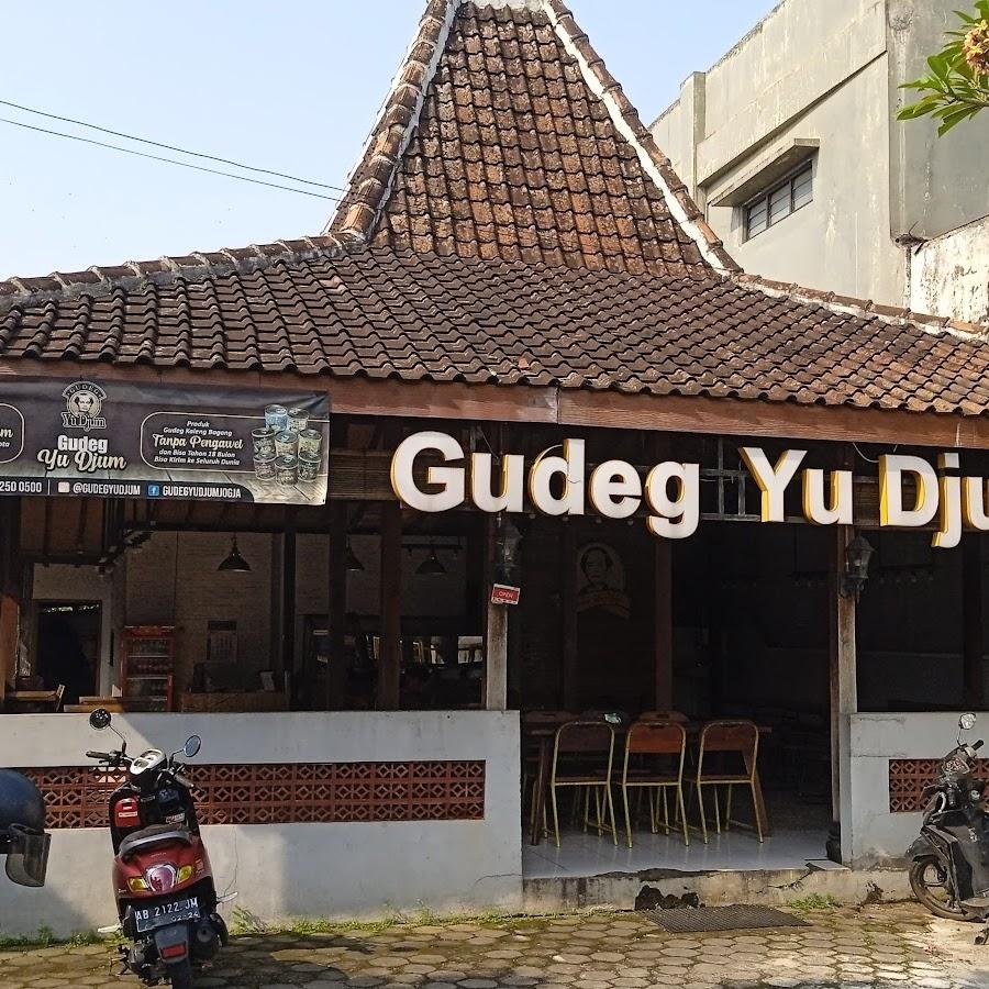 Gudeg Yu Djum, Mayjend Sutoyo