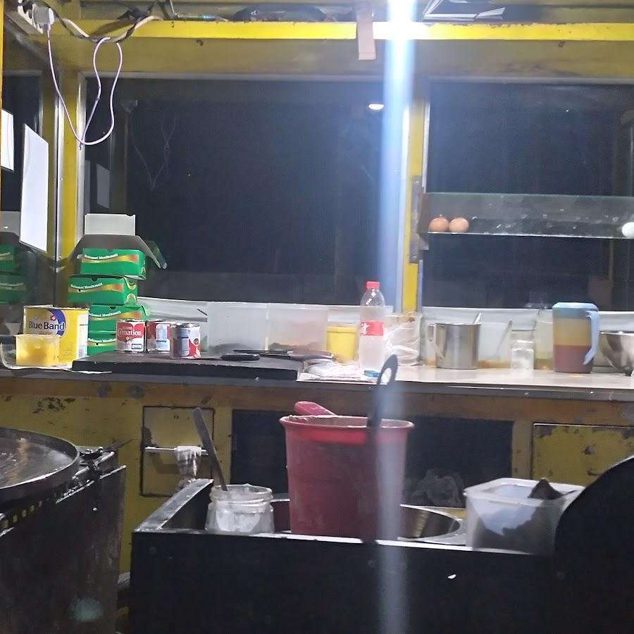 MARTABAK LEBAKSIU GELONGGONGAN