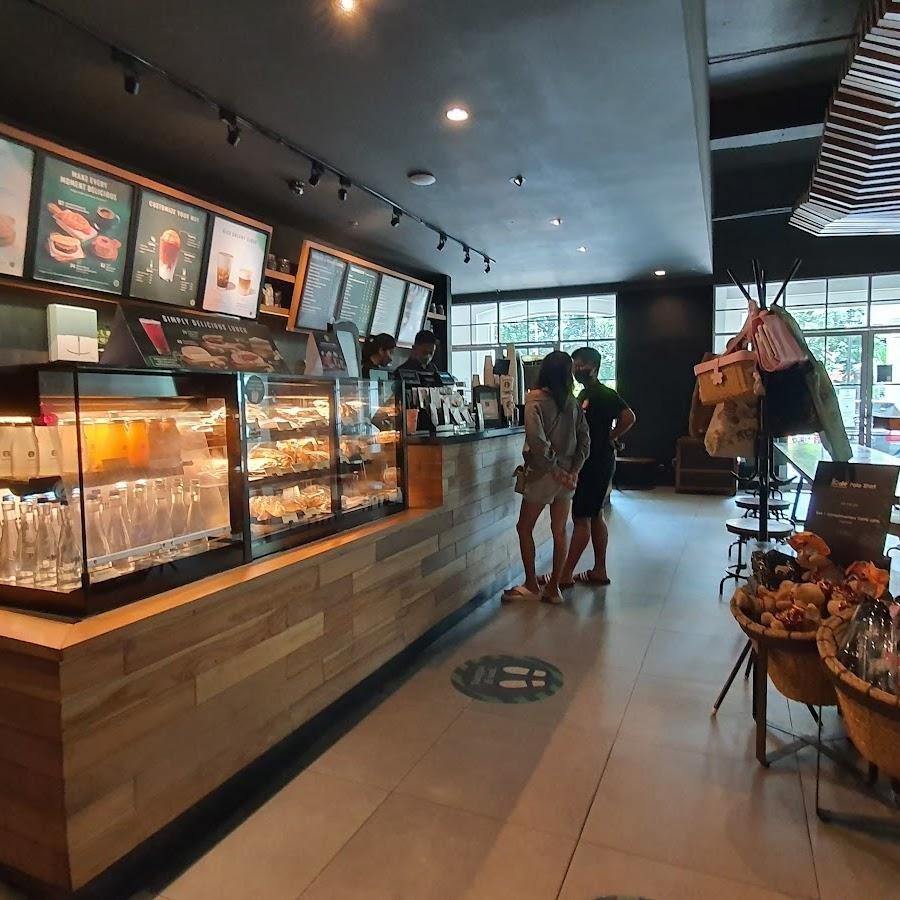Starbucks, Belleza Permata Hijau
