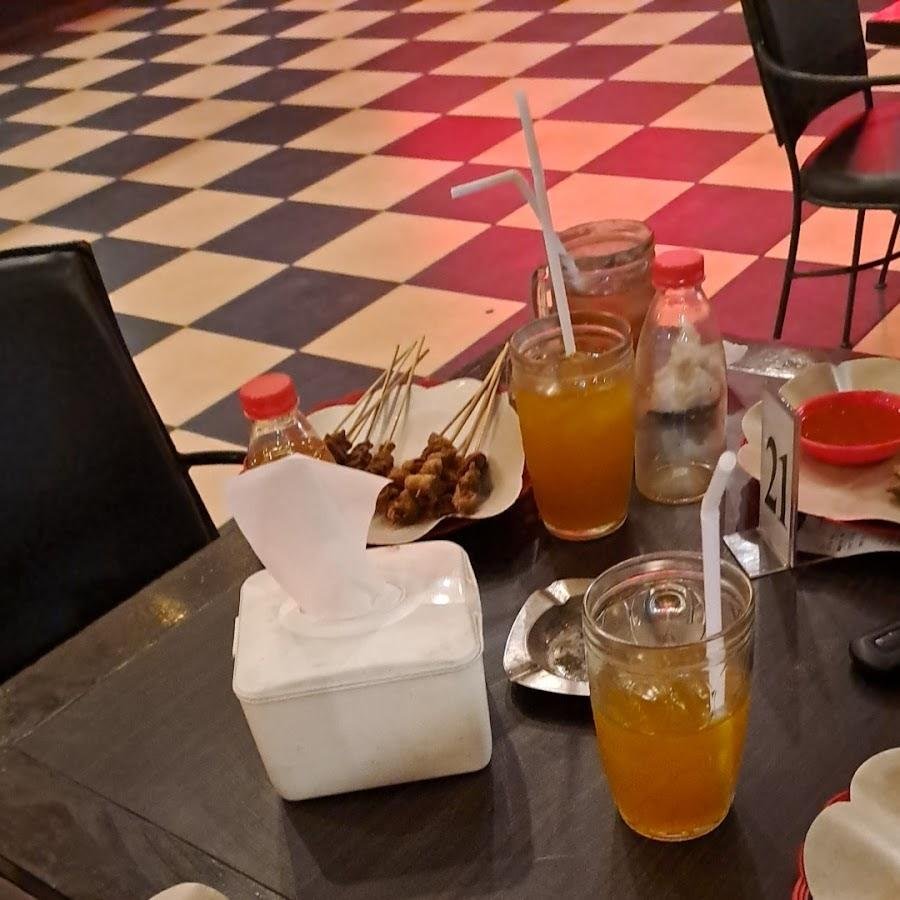 Cincau Station, Wiyung