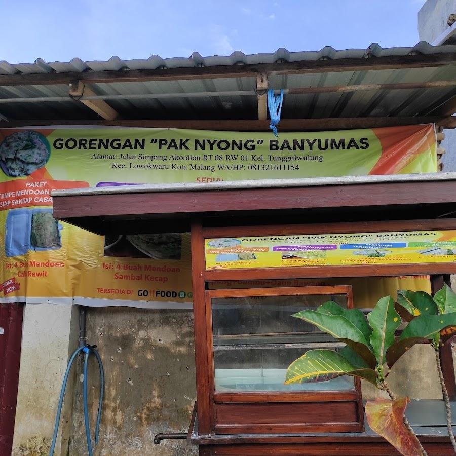 Gorengan Pak Nyong Banyumas (Mendoan), Lowokwaru