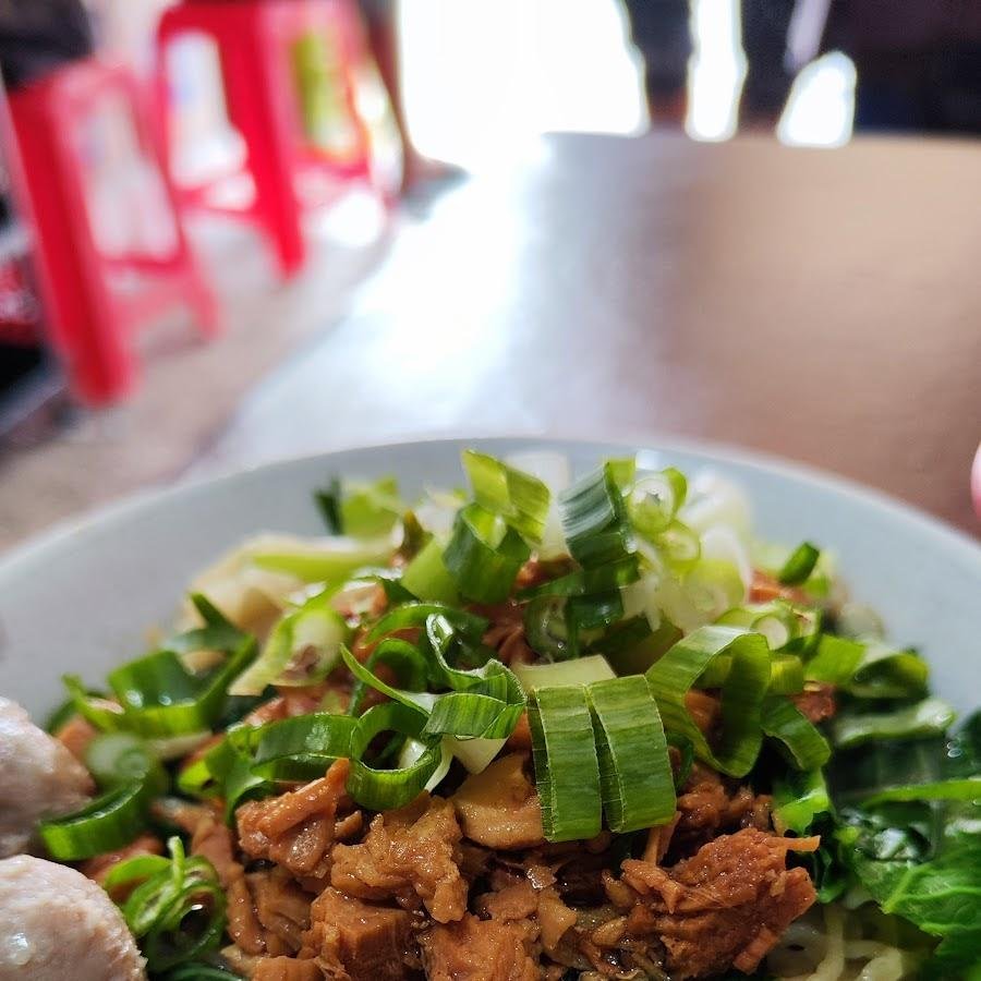 Mie Ayam Crystal Mas Yan, Grogol
