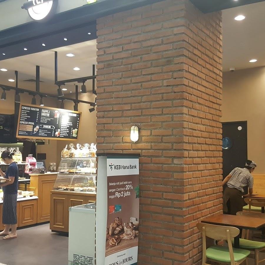 TOUS les JOURS, Ciputra World