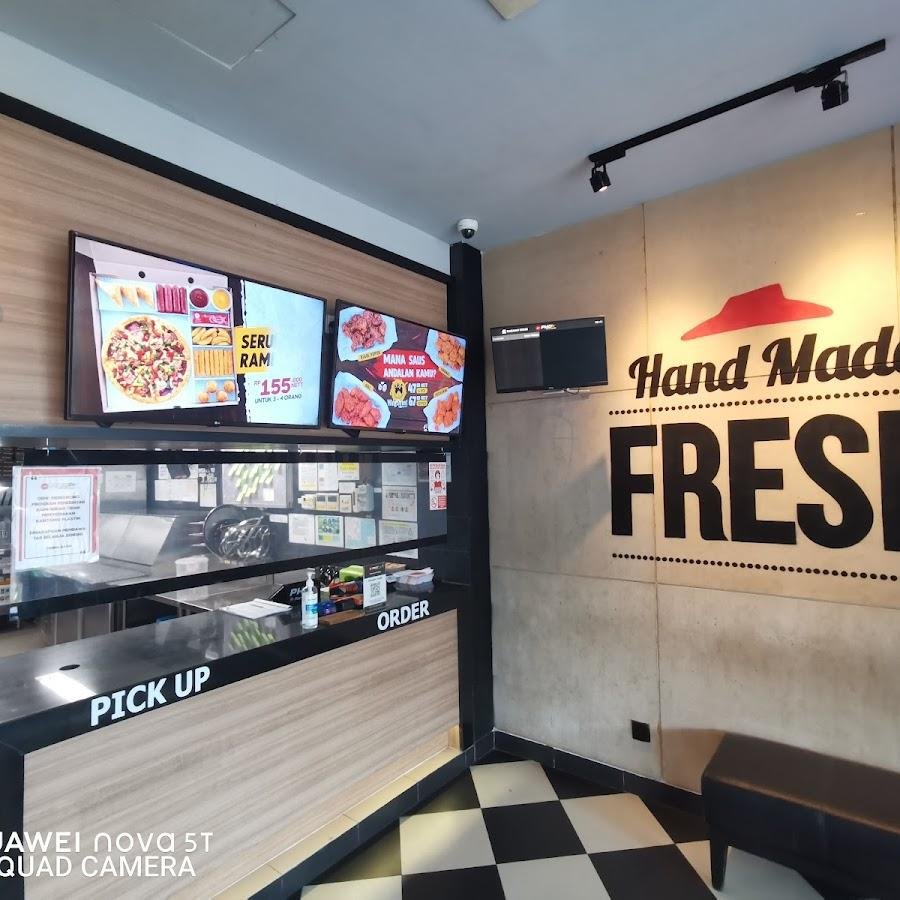 Pizza Hut Delivery - PHD, Letjend Suprapto Jember