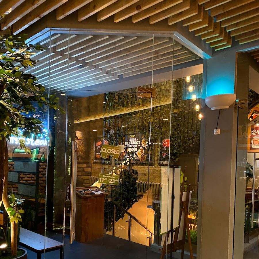 Abuba Steak, Gajah Mada