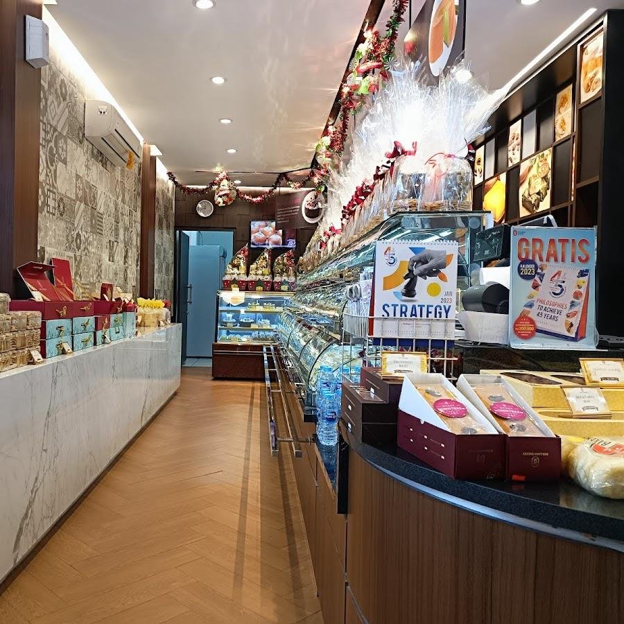 Holland Bakery, Cipulir