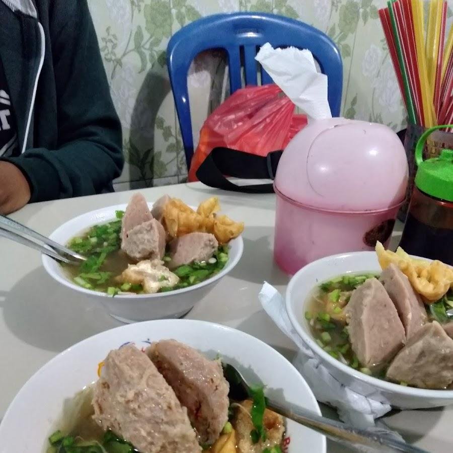 Mie Ayam & Bakso Solo Pak Mameng, Tenggilis Mejoyo