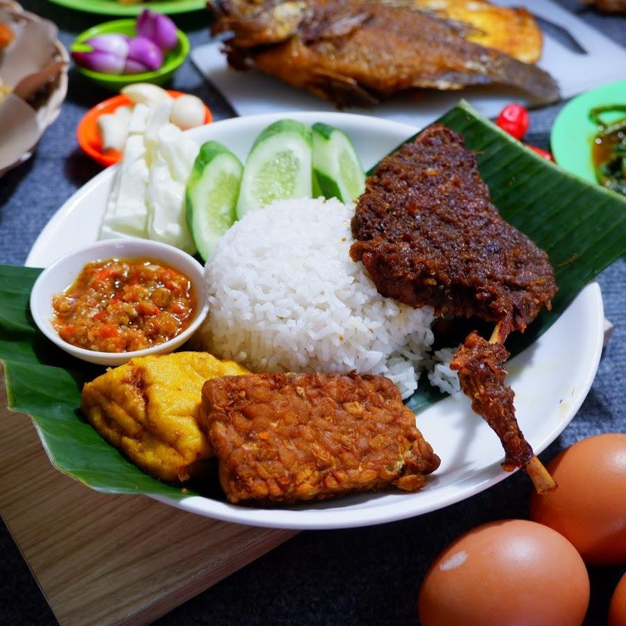 Ayam Gebuk Mas Bagio, Sukabumi