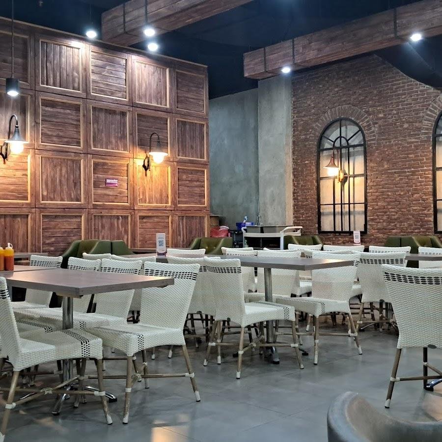 Solaria, One Belpark Mall