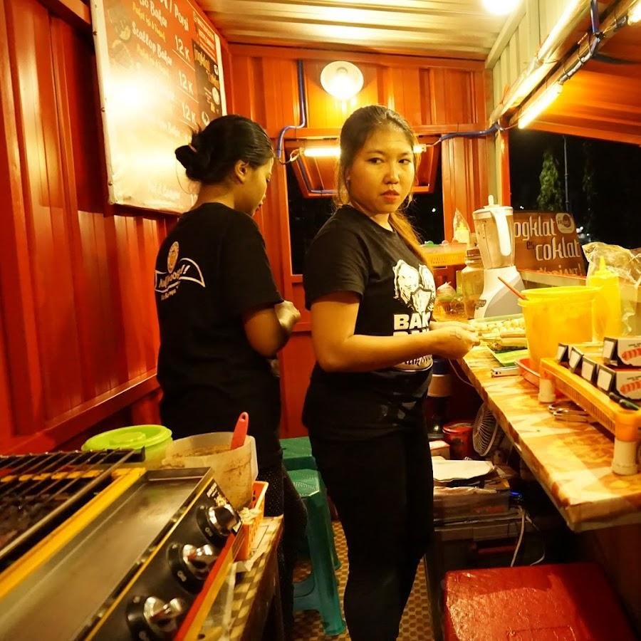 Bakso Bakar Maknyoosee Pusat, Jati Mataram