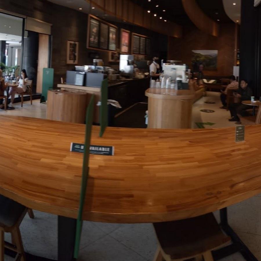 Starbucks, Grage Mall