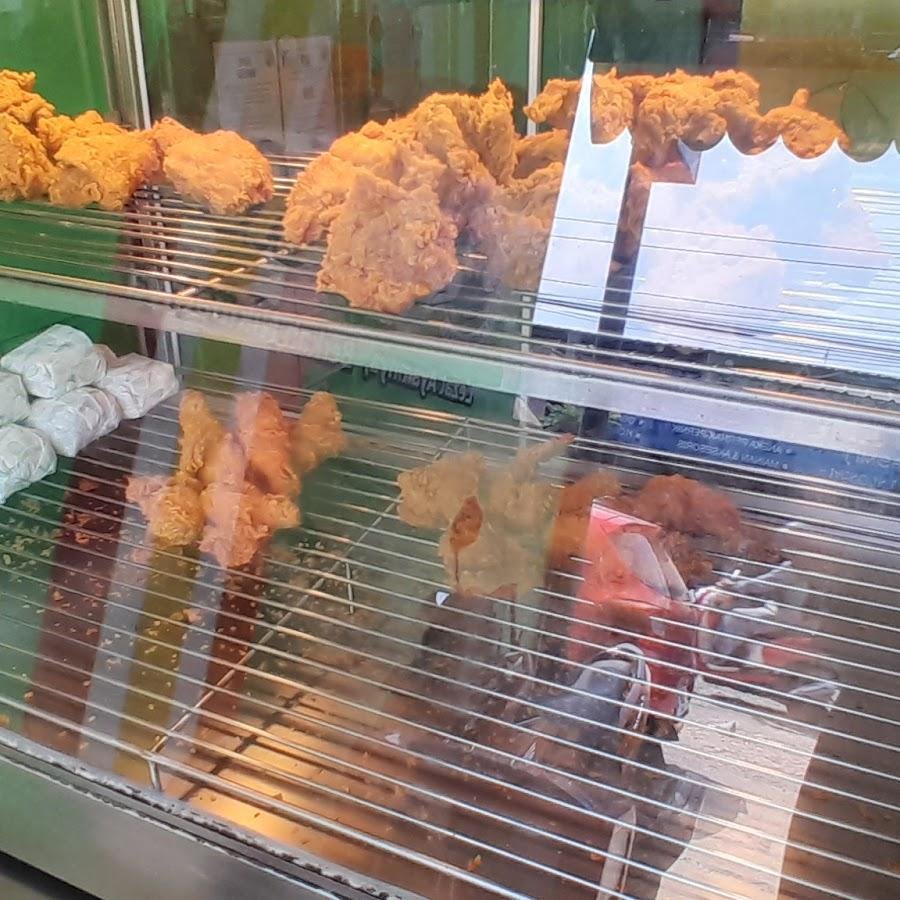 AB Chicken, Gombang