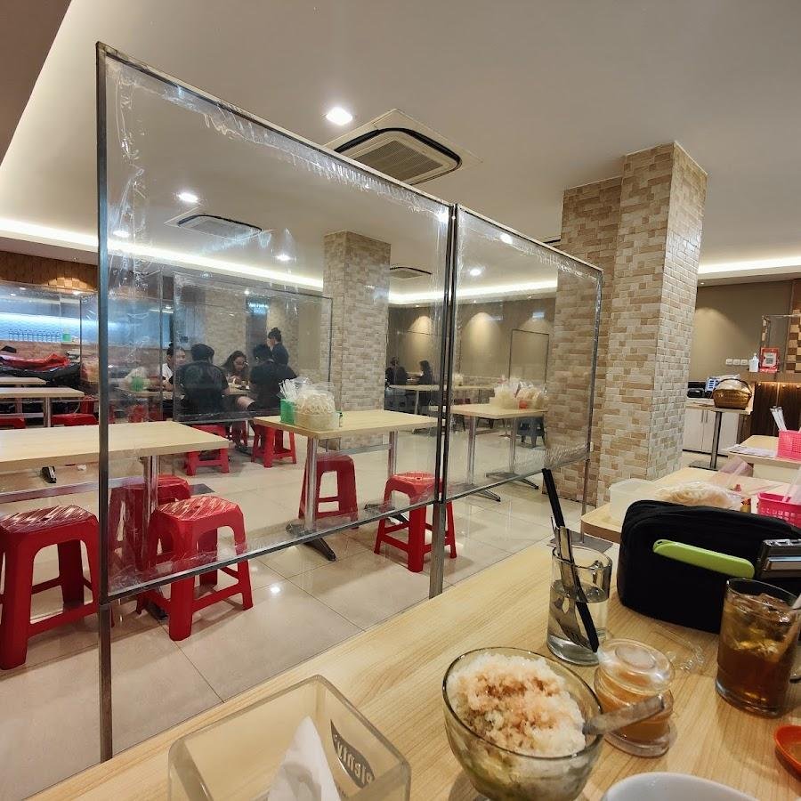 Kwetiau Sapi Akhiang 79, Glodok