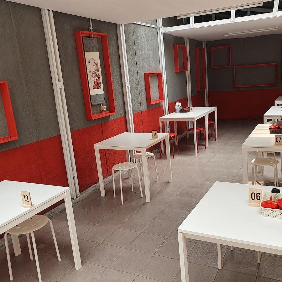 Hu Noodle, Porridge & Dimsum