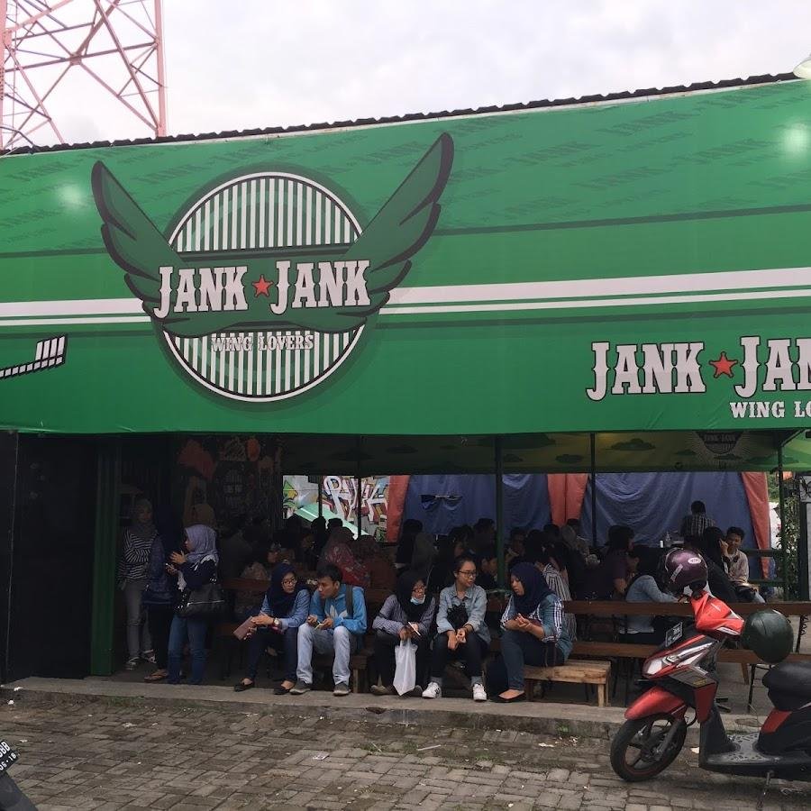 Jank Jank Wings, Bunga Coklat