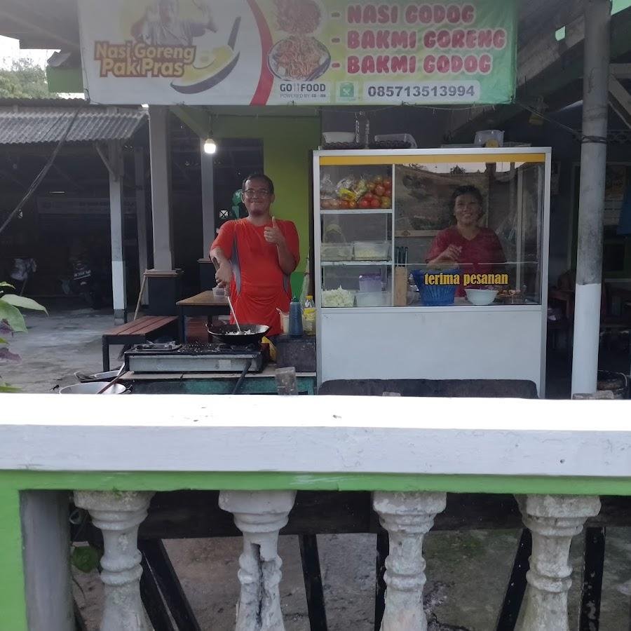Warung Makan Nasi Goreng Pak Pras, Banjarnegoro Mertoyudan