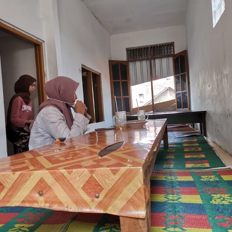 Warung Makan Sheryngga, Jebres