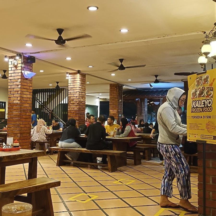 Bebek Kaleyo, Jatiwaringin