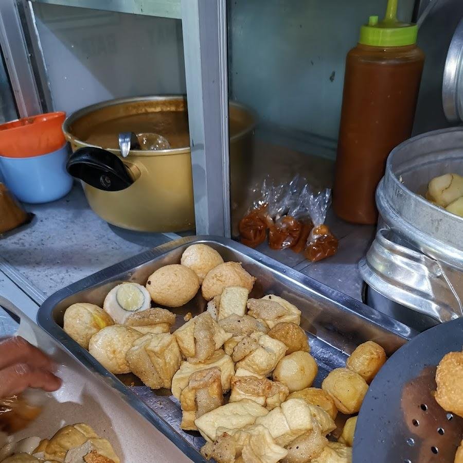 Batagor Siomay Kang Kabayan & Bu Lala, Rungkut