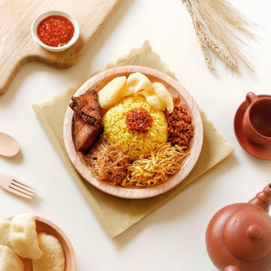 Nasi Uduk, Nasi Kuning Dan Lontong Sayur Berkah, Cimanggis