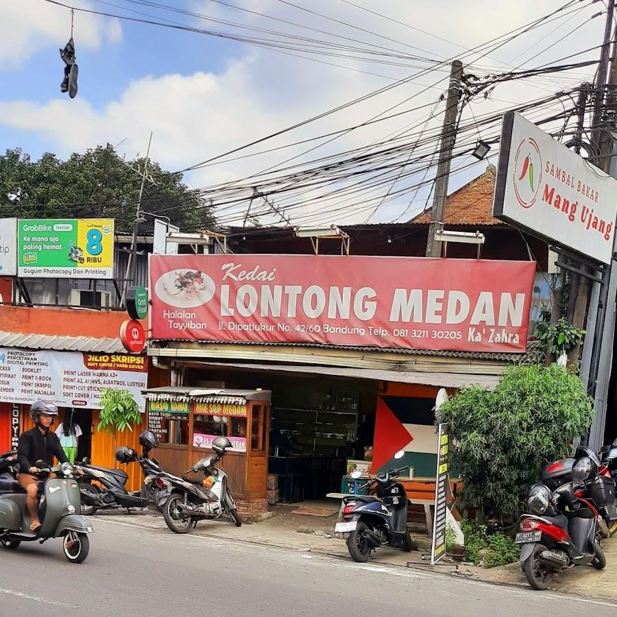 Kedai Lontong Medan Ka' Zahra, Dipatiukur