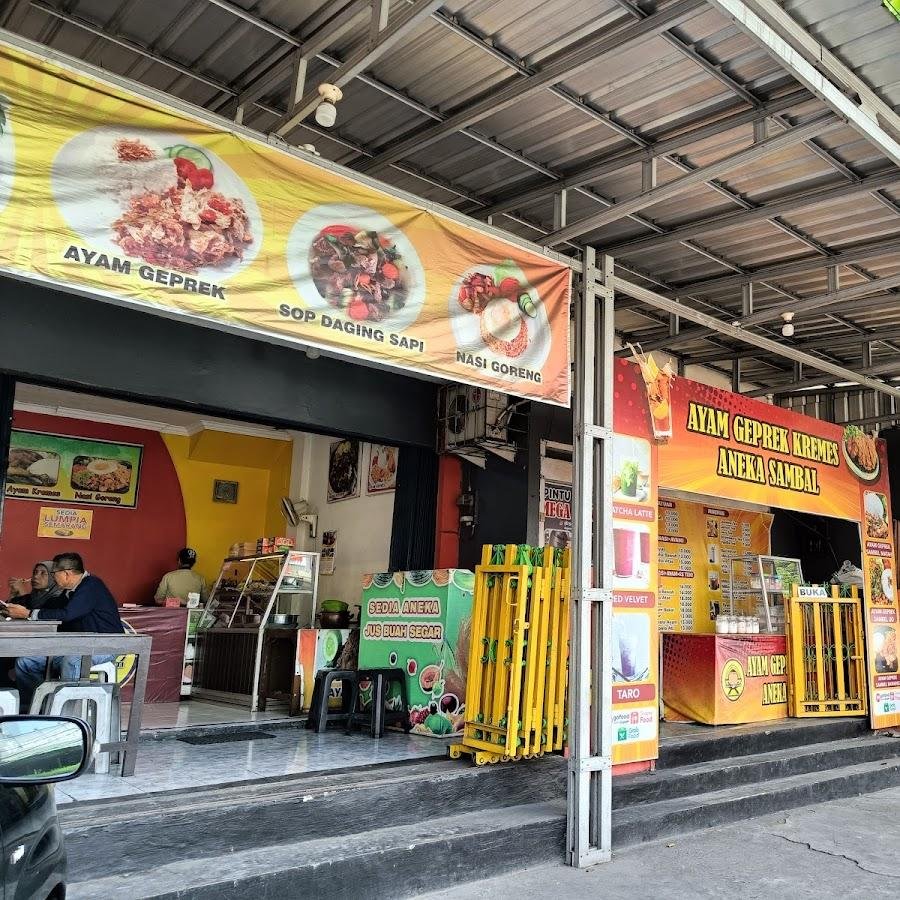 Gudeg Koyor Ayam Kremes Bu Yanti, Simongan