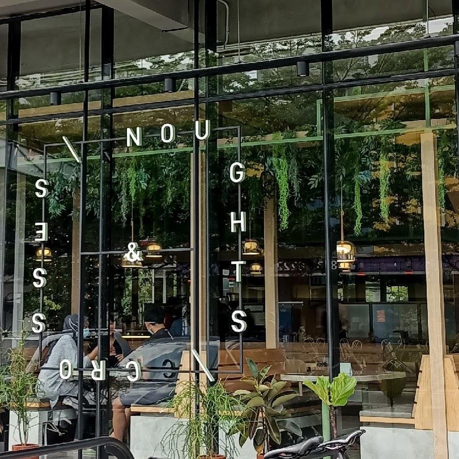 Noughts & Crosses, Paskal Hyper Square