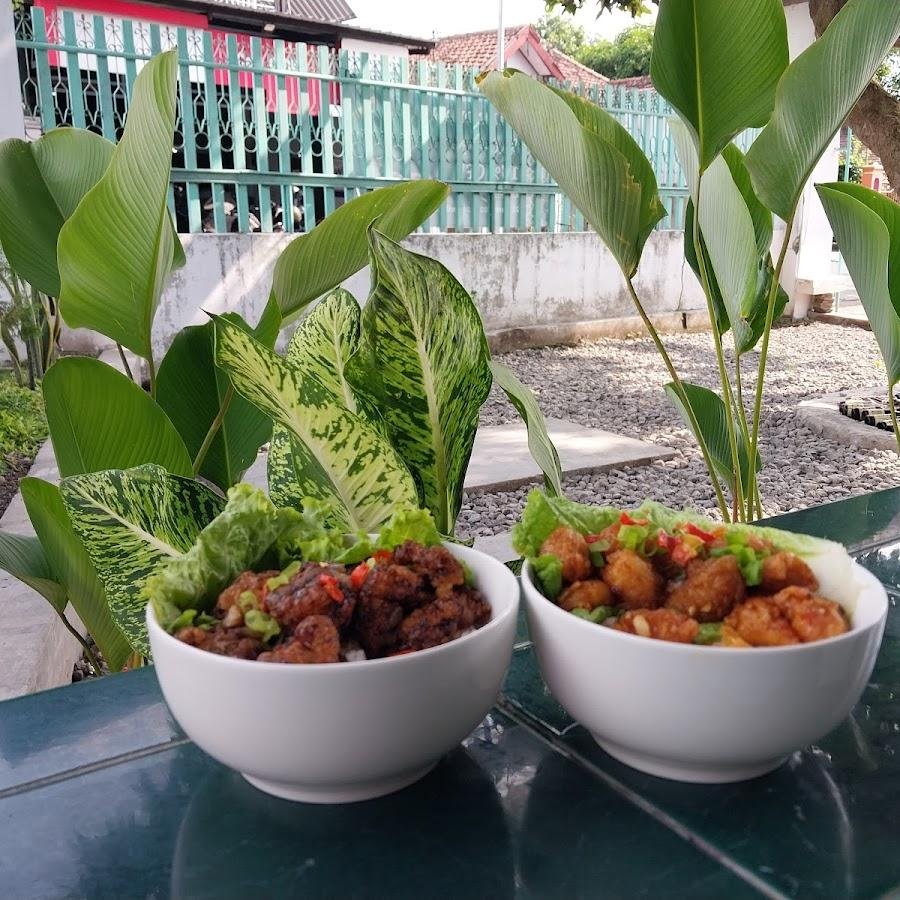 Unico CAFE, Jl Kenanga No 57 Caruban