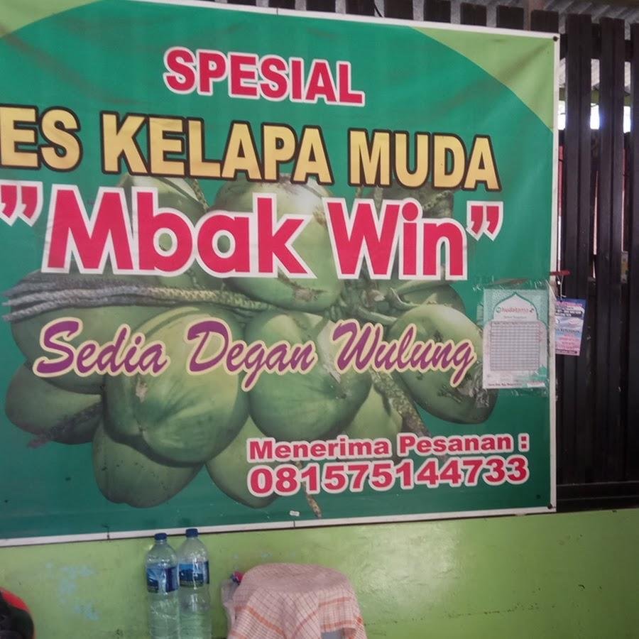 Es Kelapa Muda Mbak Win, Abdul Rahman Saleh