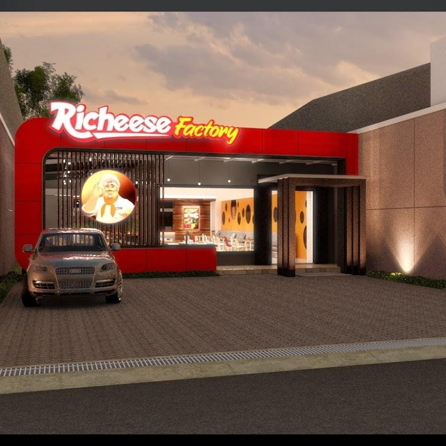Richeese Factory, Pahlawan
