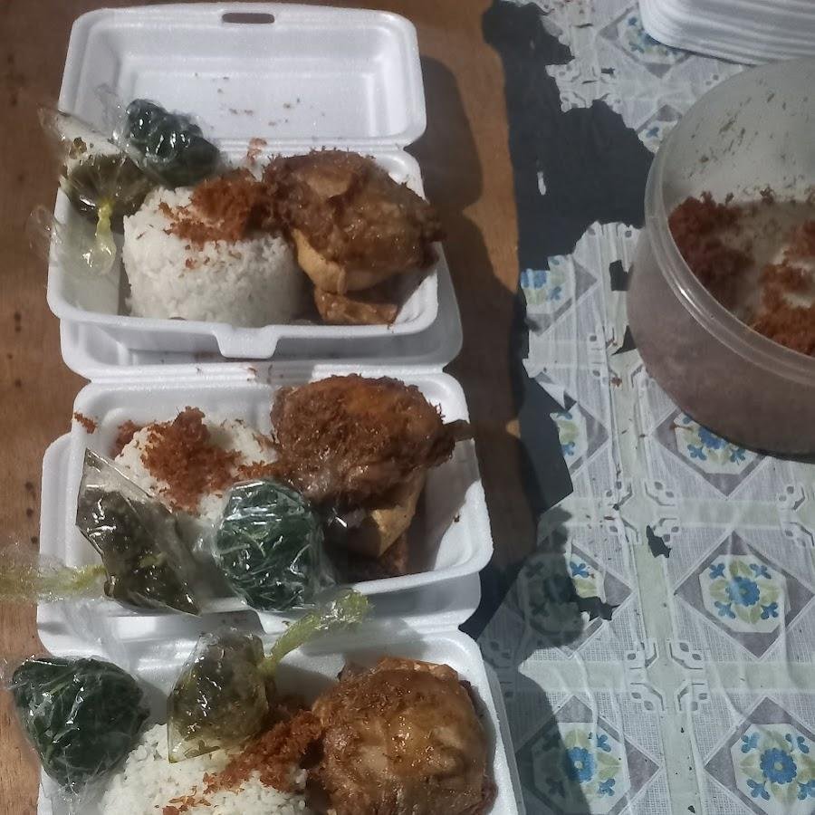 Ayam Bumbu Tulang Lunak Cabe Ijo Uni Zarmi 2, Komp Home Ketileng Utama