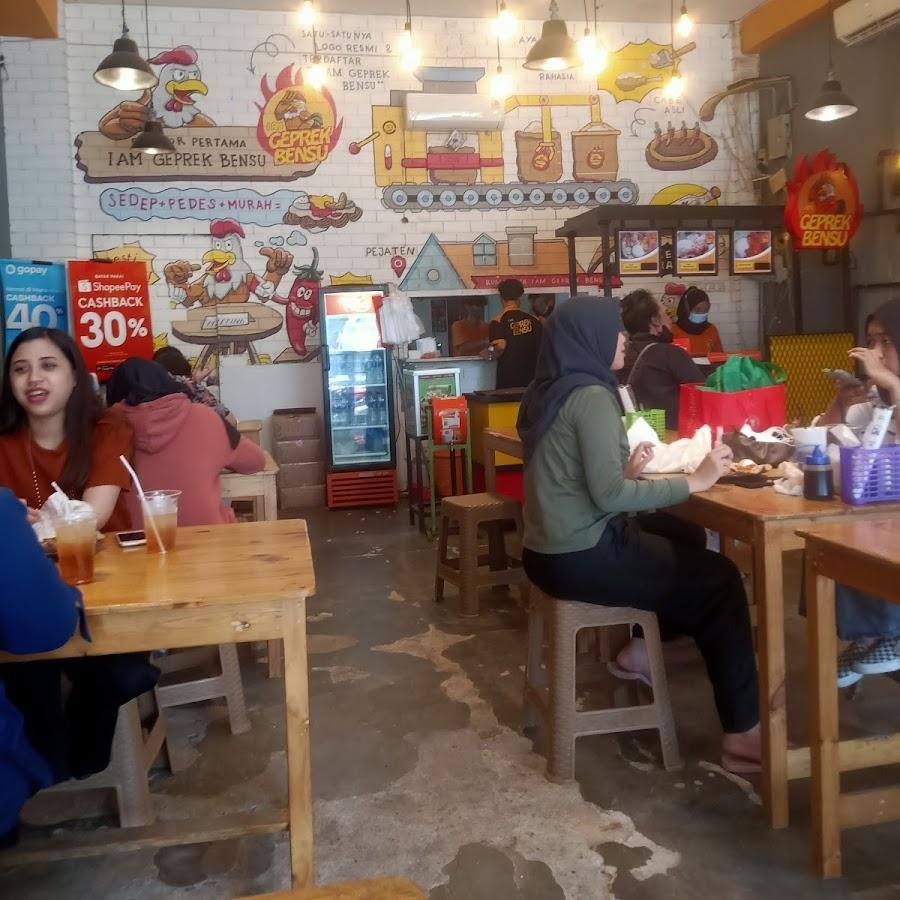 I Am Geprek Bensu, Pejaten