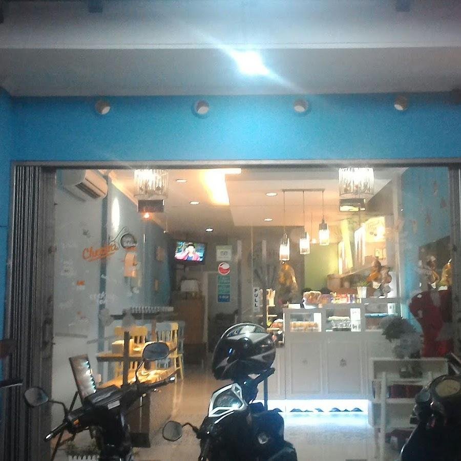 Chezini Bakery Cafe, Pondok Kelapa