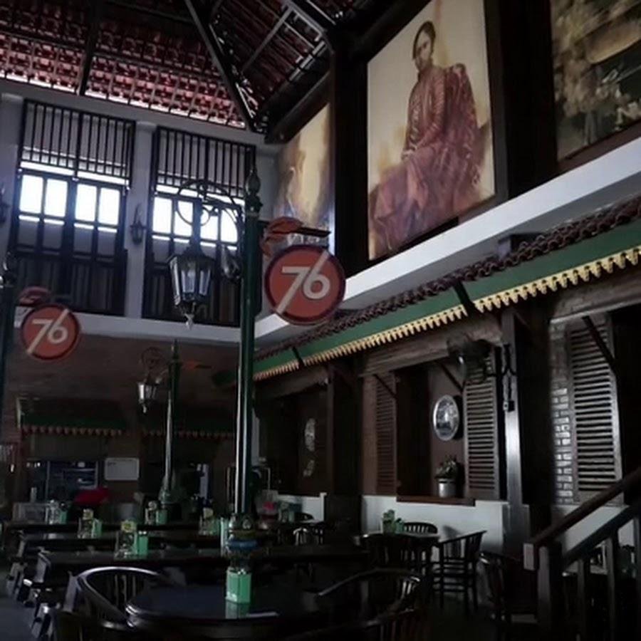 Lombok Idjo - Laksda Adisucipto - Ayam Goreng Spesial Lombok Ijo