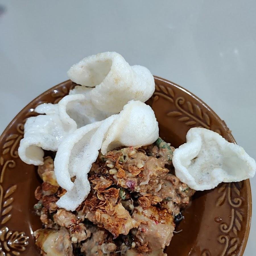 Kedai Rujak Kuah Pindang Dan Kelang Mbak Anie, Banyuwangi