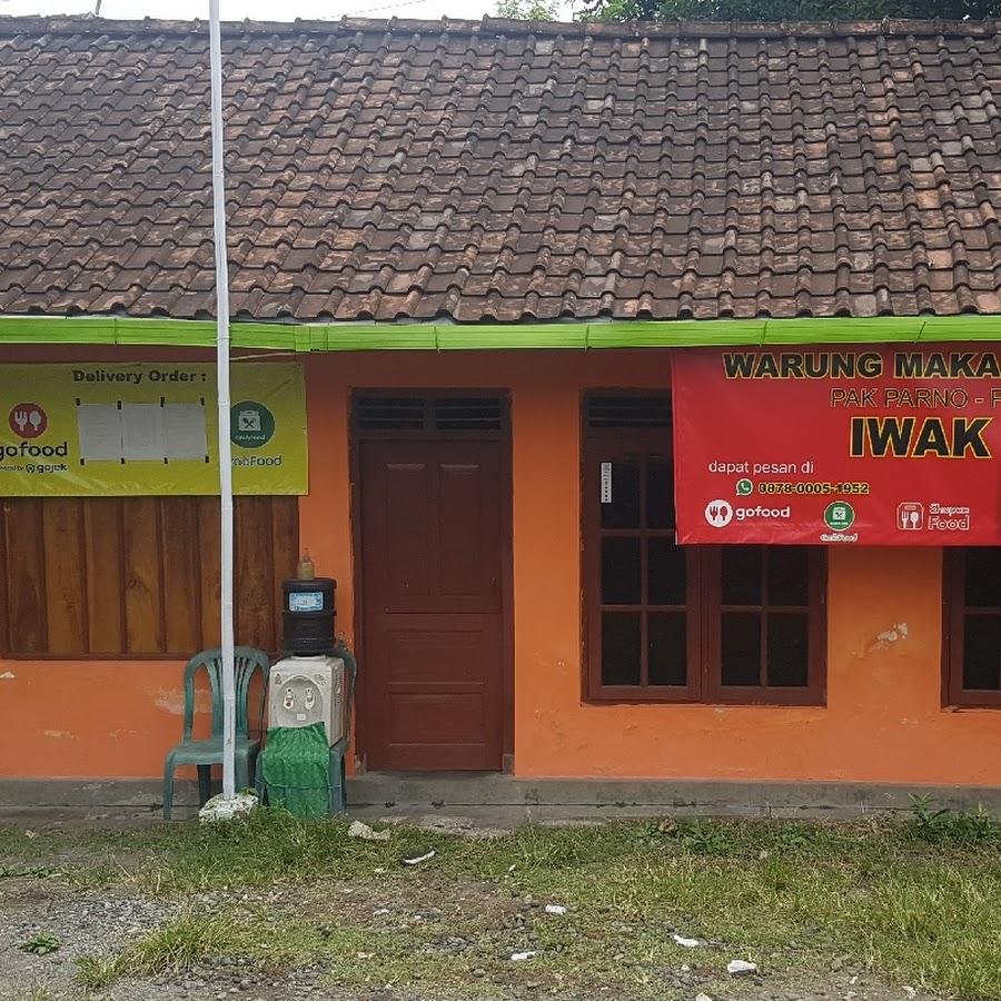 Warung Makan Ikan Segar Pak Parno - Blondo