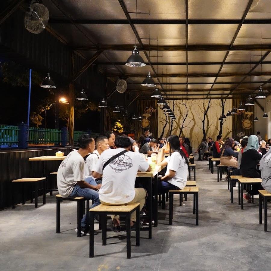 Kedai Expo Kediri, Bandar Lor